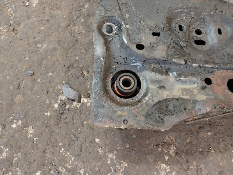 Балка подмоторная