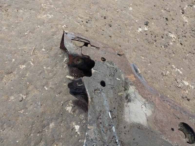 Балка подмоторная