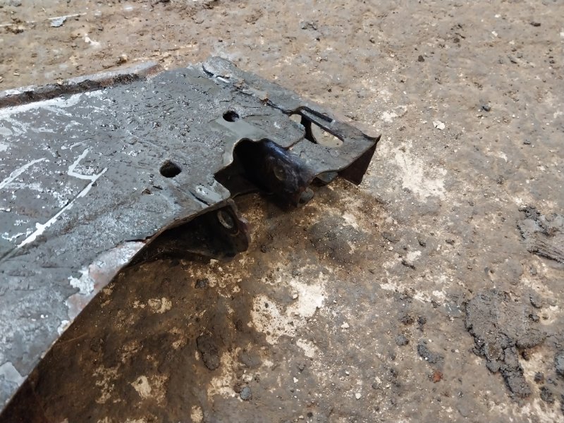 Балка подмоторная