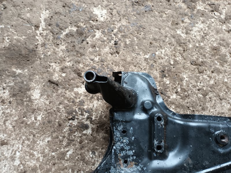 Балка подмоторная