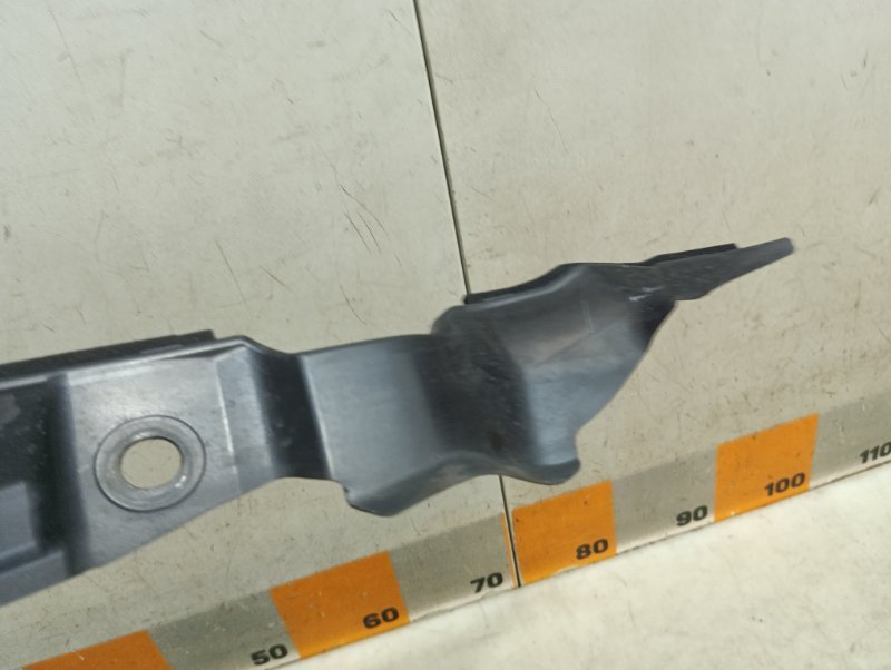 Накладка переднего крыла правого