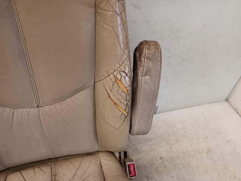 Сиденье переднее правое