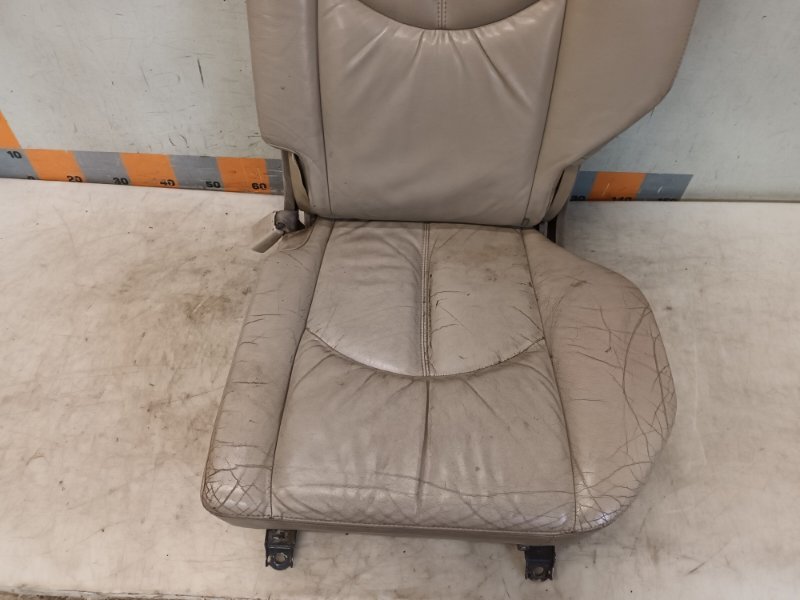 Сиденье салонное