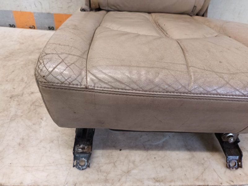 Сиденье салонное