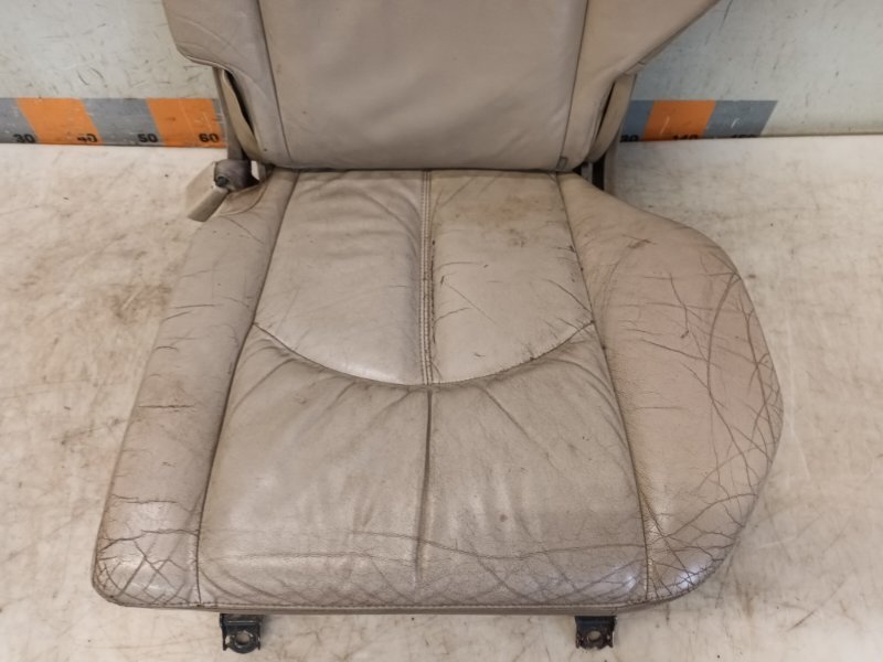 Сиденье салонное