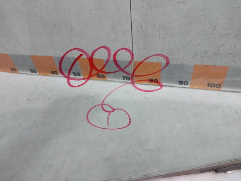 Стекло двери передней правой