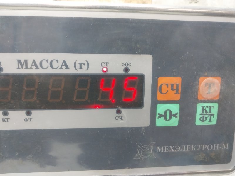 Стекло двери передней правой