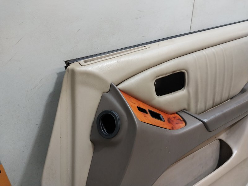 Обшивка двери