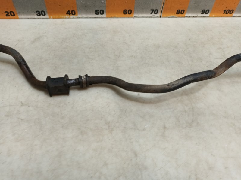 Стабилизатор передний