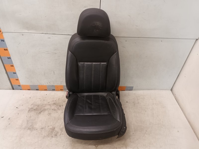 Сиденье переднее левое