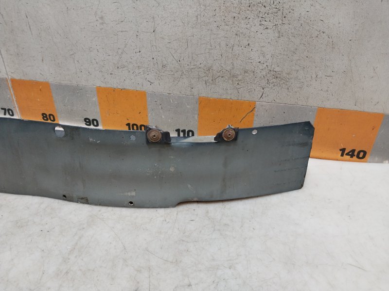 Усилитель переднего бампера