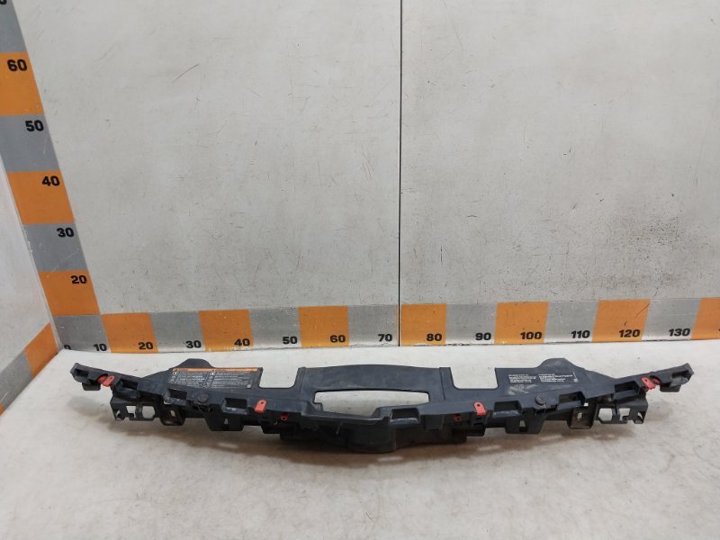 Кожух замка капота