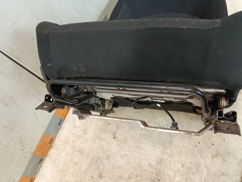 Сиденье переднее правое