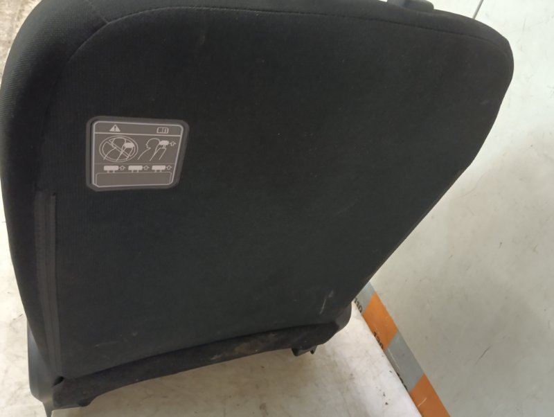 Сиденье переднее правое