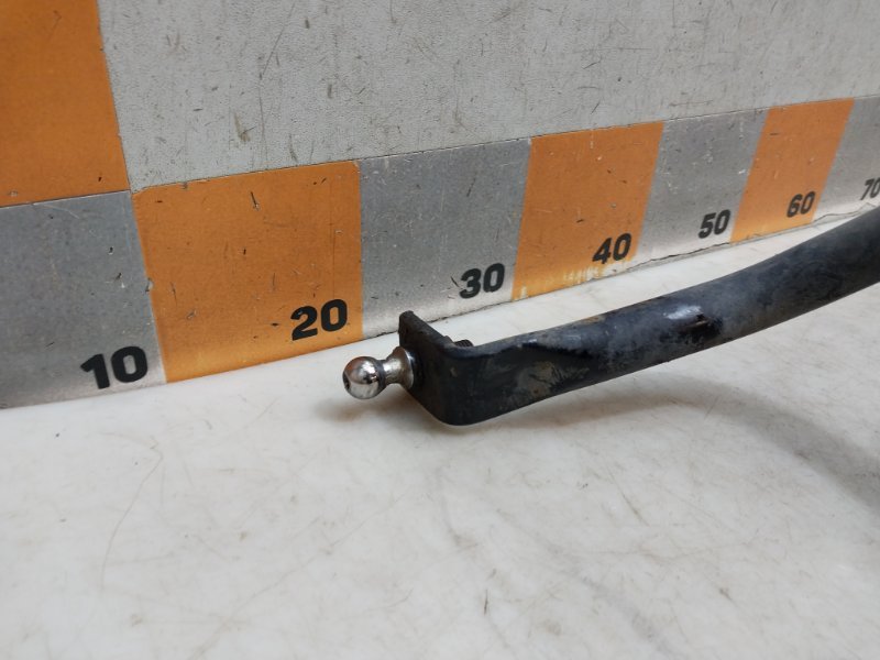 Стабилизатор передний