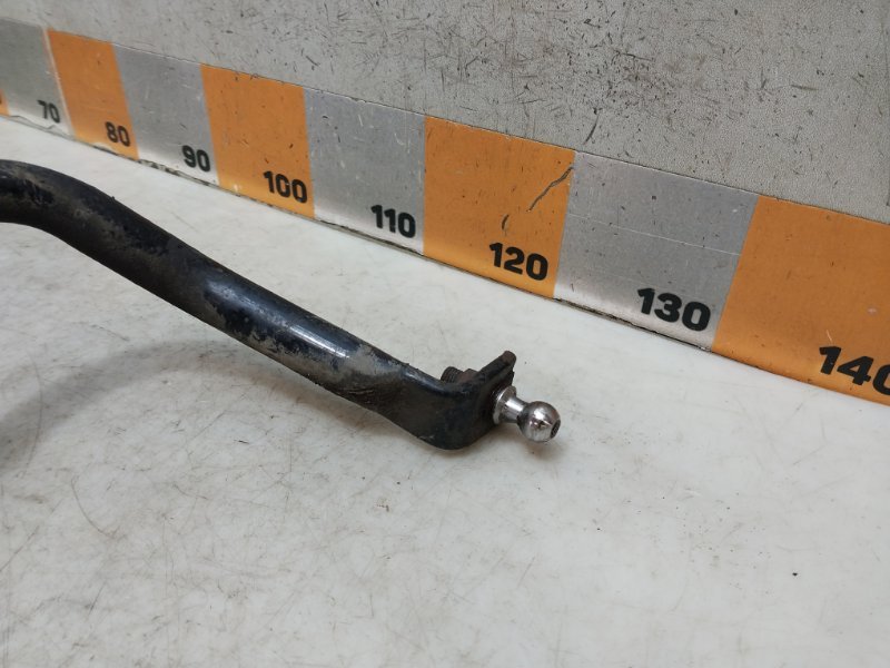 Стабилизатор передний