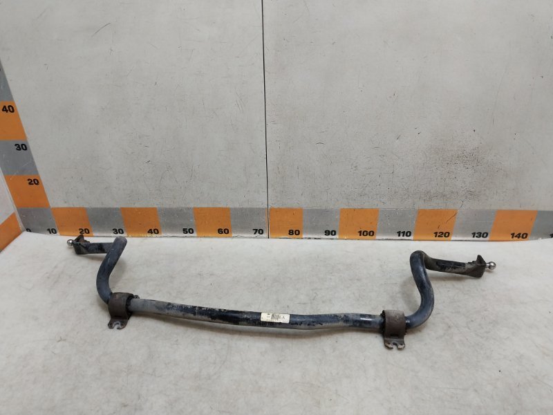 Стабилизатор передний