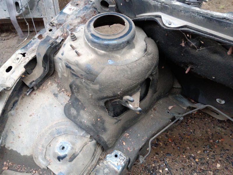 Лонжерон передний правый