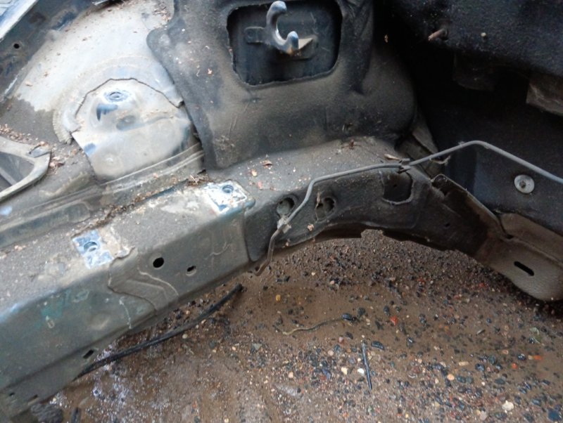 Лонжерон передний правый