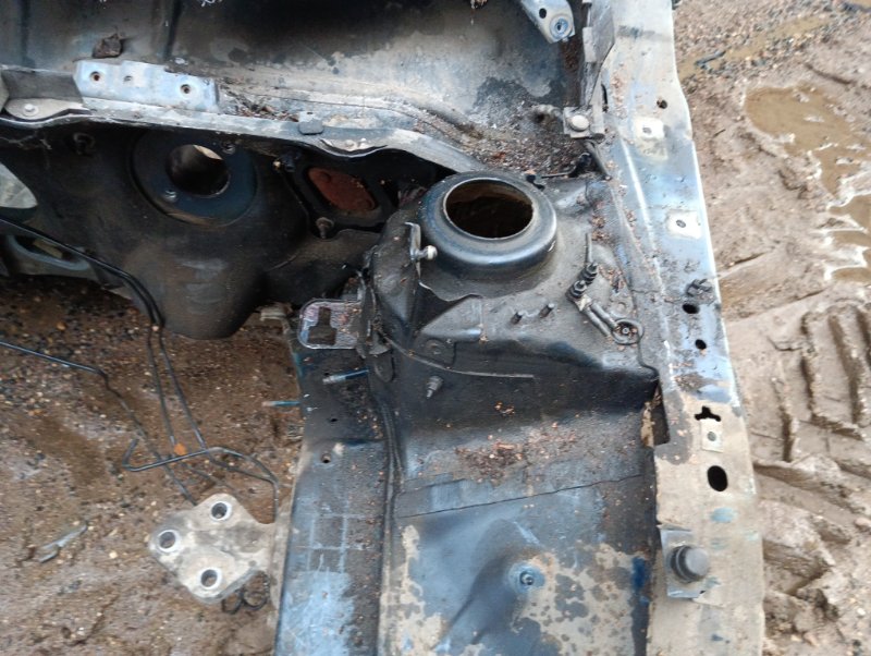 Лонжерон передний левый