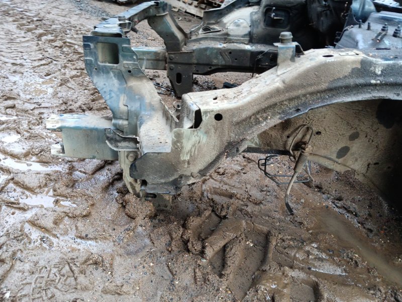 Лонжерон передний левый