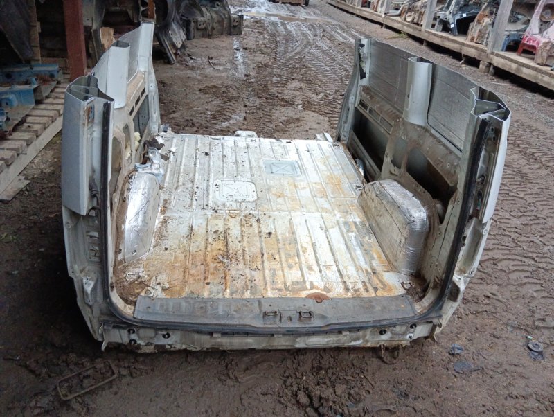 Кузовной элемент