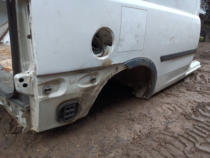 Кузовной элемент