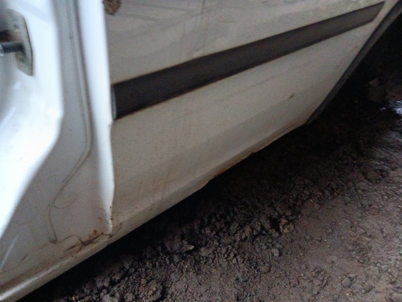 Кузовной элемент