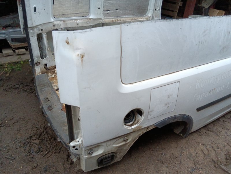 Кузовной элемент