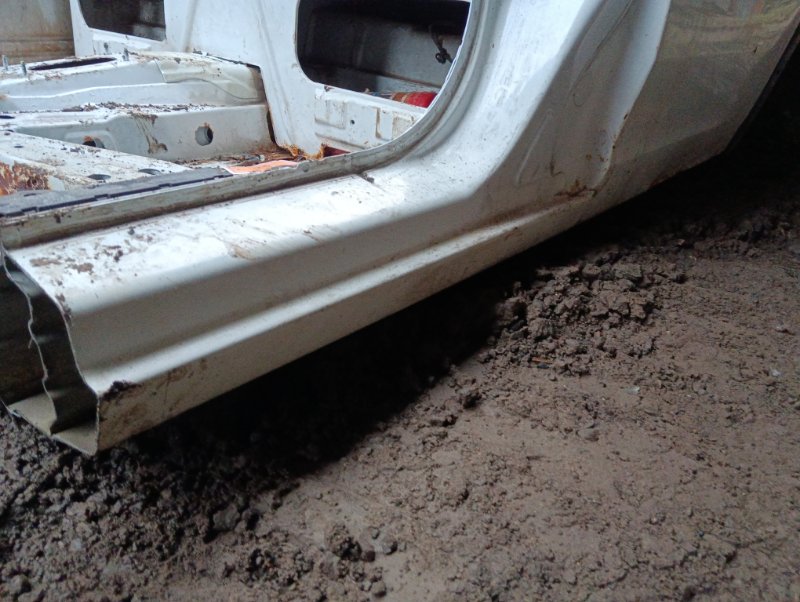 Крыло заднее левое