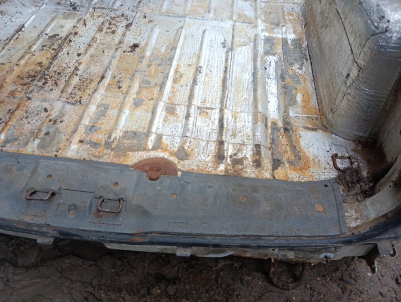 Крыло заднее правое