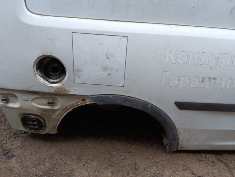 Крыло заднее правое