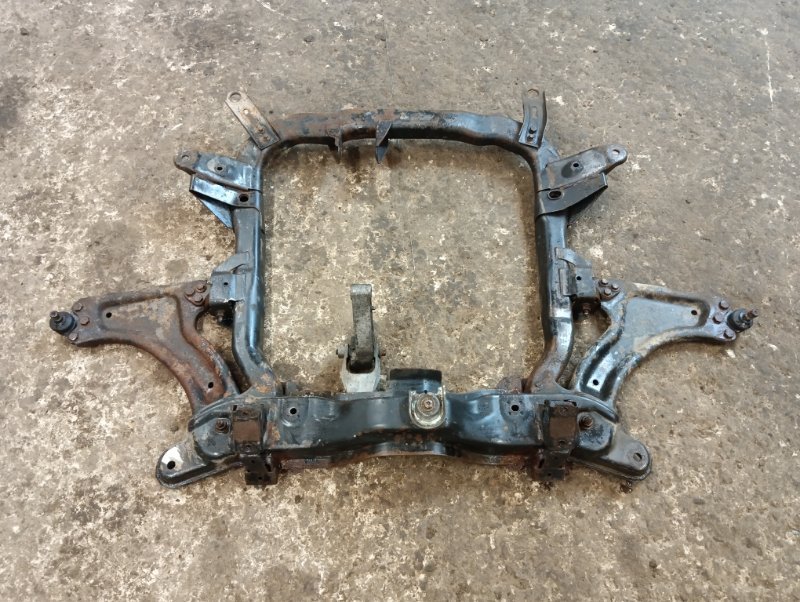 Балка подмоторная