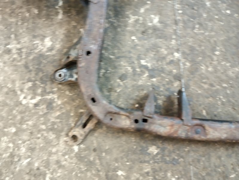 Балка подмоторная