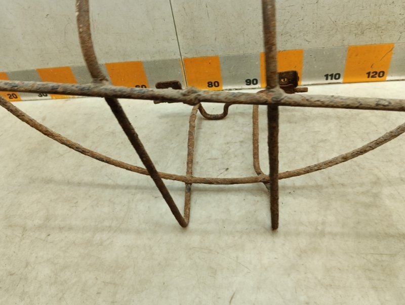 Кронштейн крепления запасного колеса