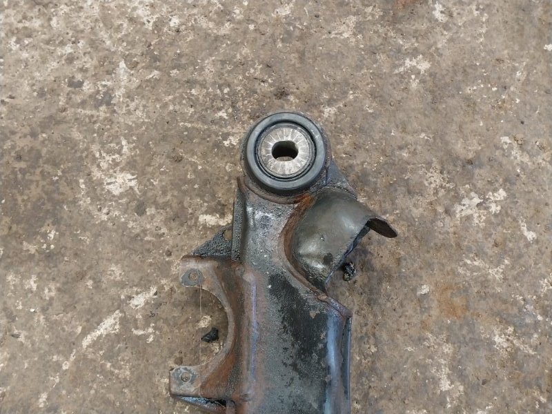 Балка подмоторная