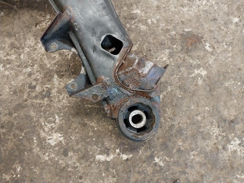 Балка подмоторная