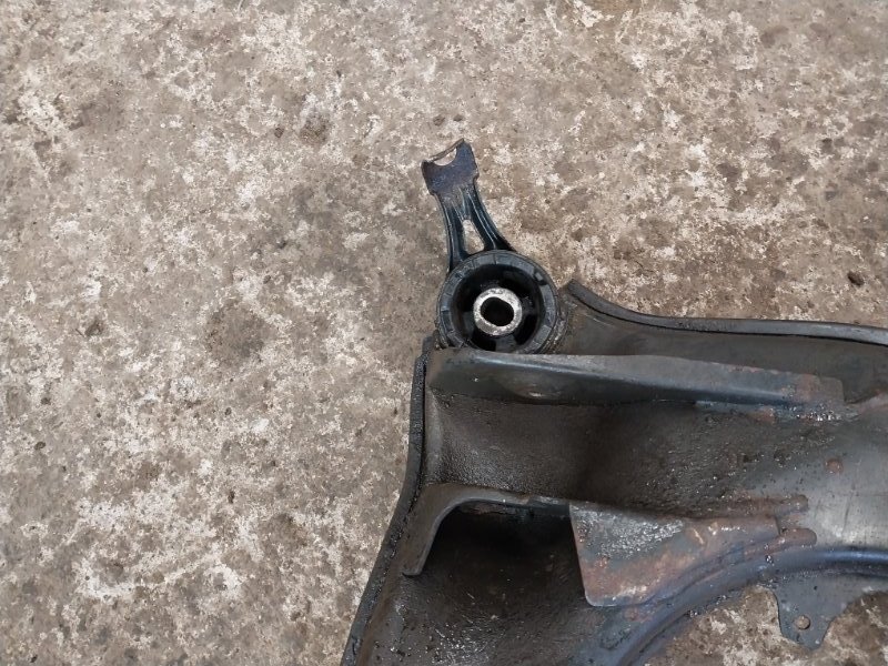 Балка подмоторная