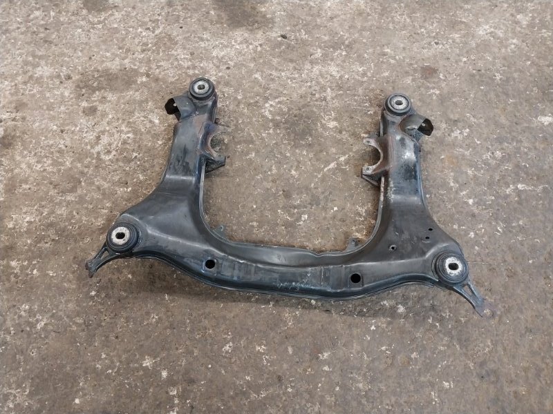 Балка подмоторная