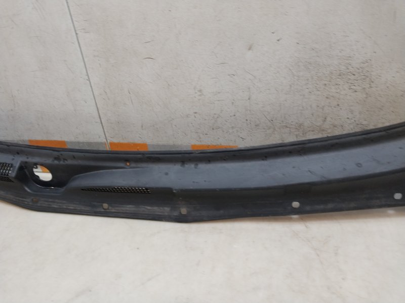 Решетка стеклоочистителей (Жабо)