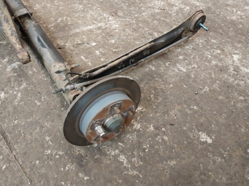 Балка задняя