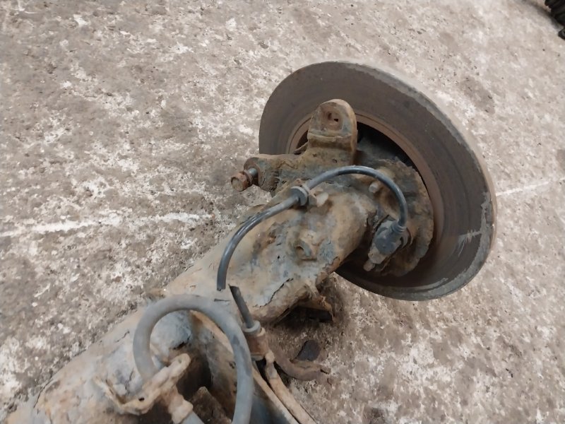 Балка задняя