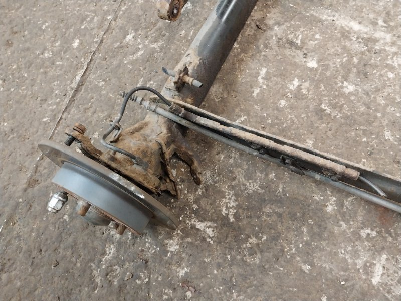 Балка задняя