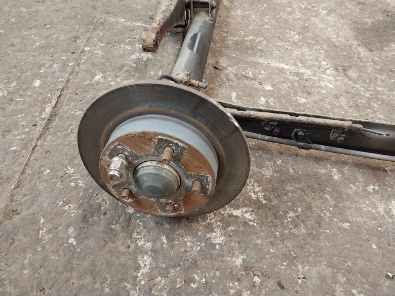 Балка задняя