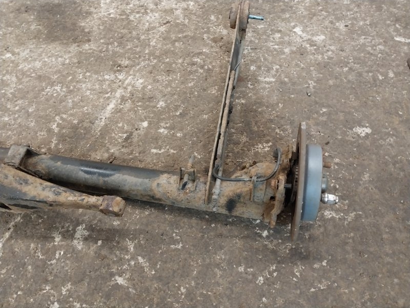 Балка задняя