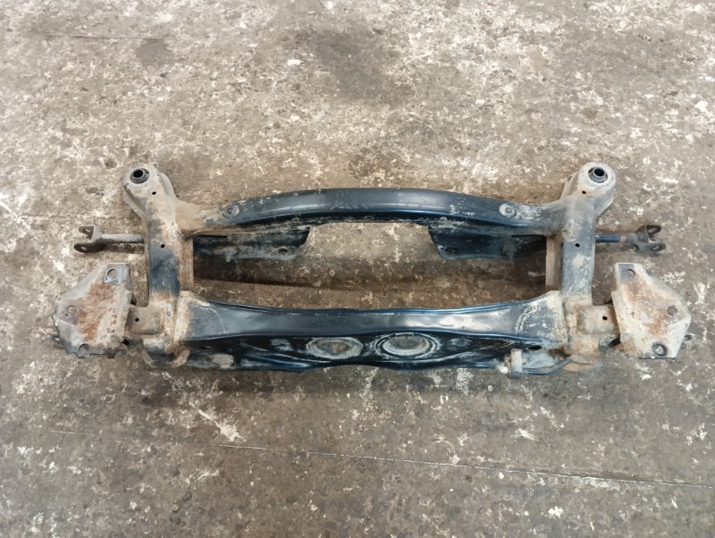 Балка задняя