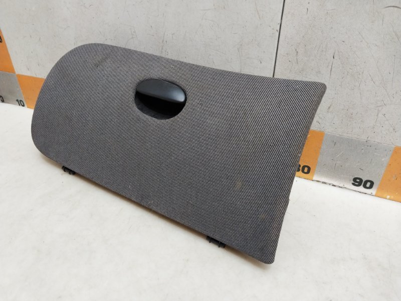 Крышка бардачка