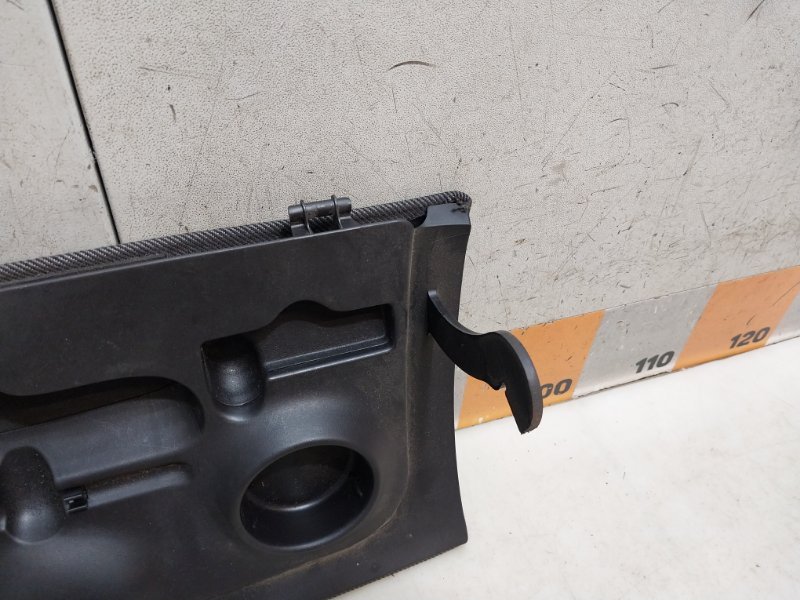 Крышка бардачка