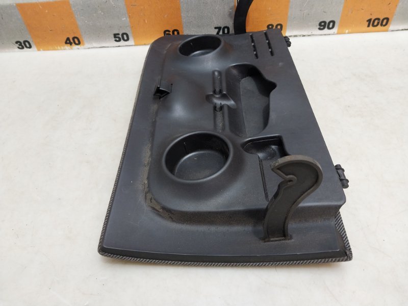 Крышка бардачка