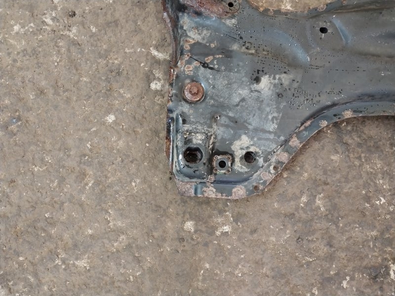 Балка подмоторная